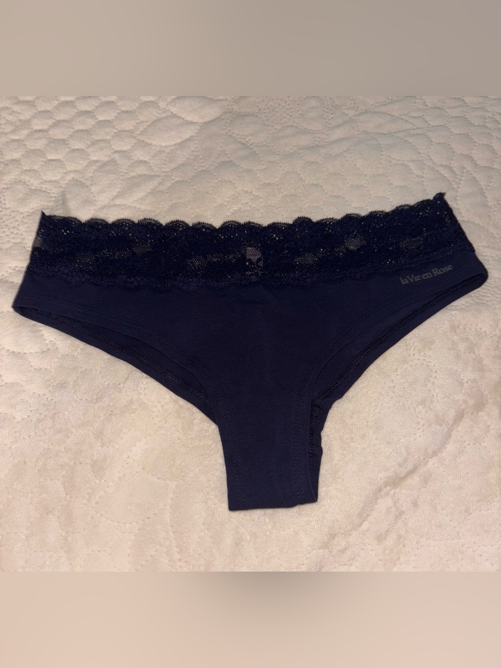 La Vie en Rose Navy Lace-Trim cheeky Bottoms